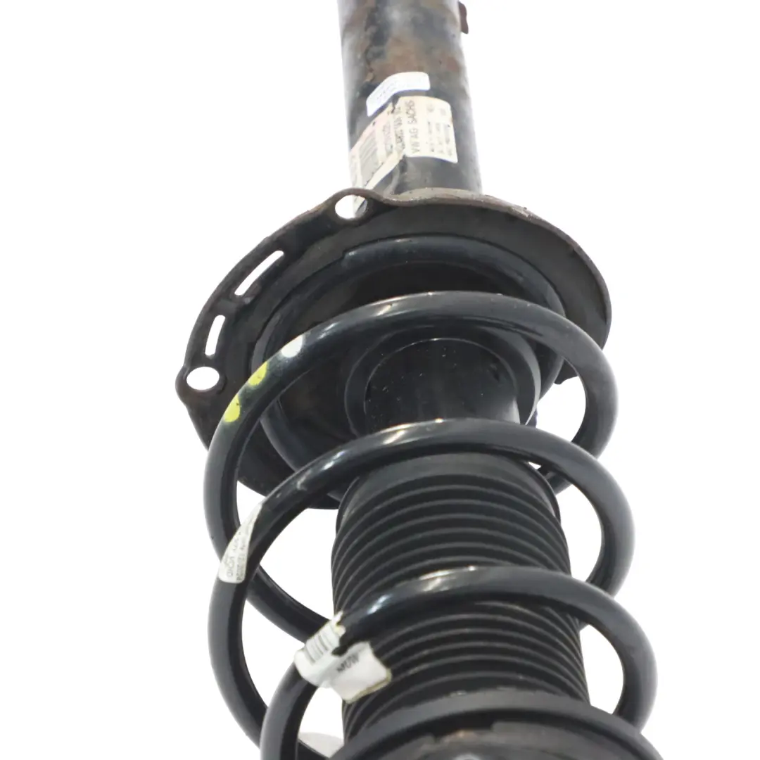 Ammortizzatore anteriore sinistro destro per Audi A3 8V con numero di parte 5Q0413023CP Audi A3 8V Ammortizzatore anteriore sinistro destro - SKU 5Q0413023CP - Numero di parte 5Q0413023CP