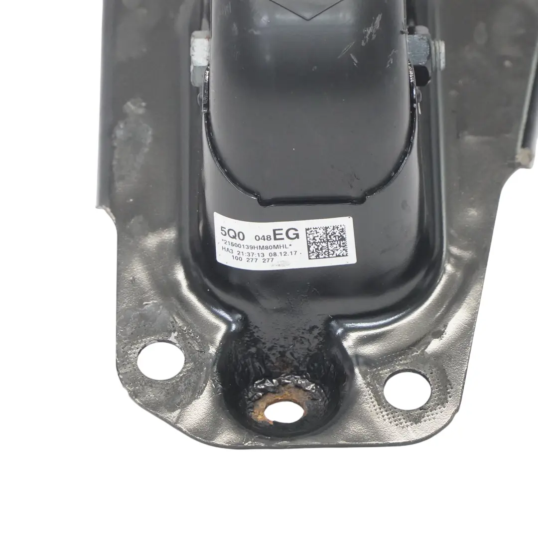 Halterung Längslenker Hinterachse Rechts für Volkswagen VW Golf SV mit Teilenummer 5Q0505224D Volkswagen VW Golf SV Halterung Längslenker Hinterachse Rechts - SKU 5Q0505224D - Teilenummer 5Q0505224D