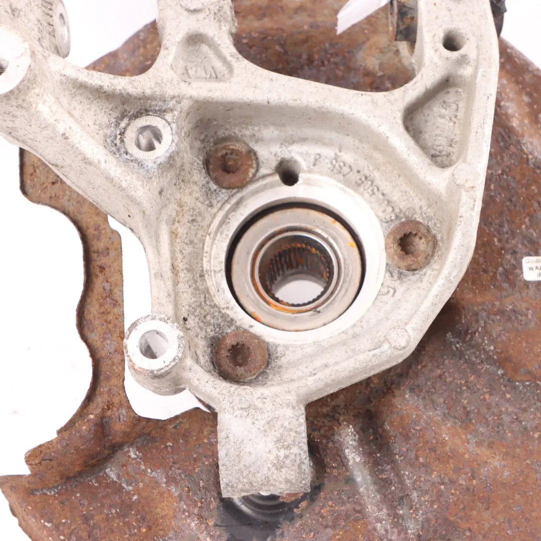 Portaruota Posteriore Sinistro Ruota Mozzo Freno Piastra per Audi RS3 8V con numero di parte 5Q0505435J Audi RS3 8V Portaruota Posteriore Sinistro Ruota Mozzo Freno Piastra - SKU 5Q0505435J - Numero di parte 5Q0505435J