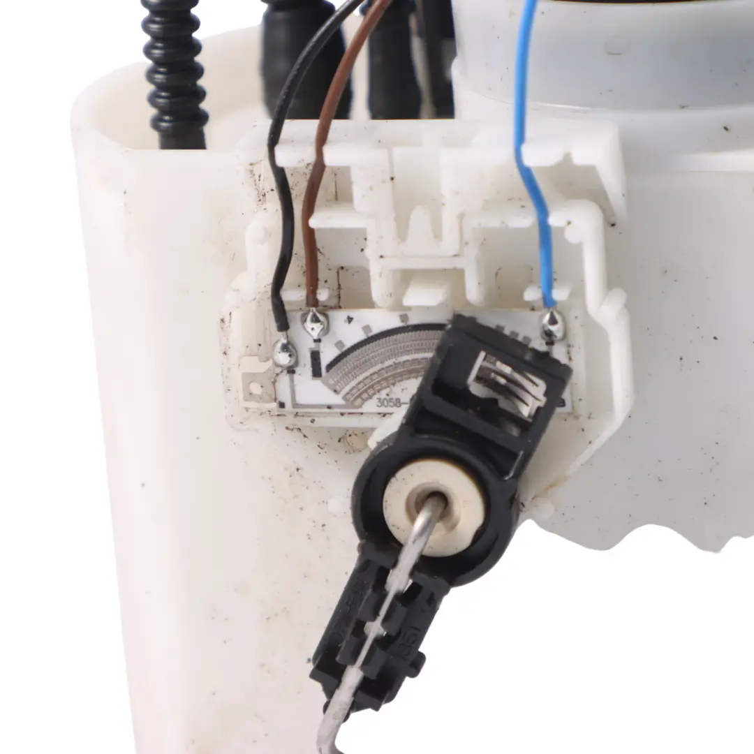 DADA niveau carburant l'essence Pompe d'émission 6R0919051 pour VW Golf SV 1.5 TSI à propos du numéro de pièce 5Q0919051CB VW Golf SV 1.5 TSI DADA niveau carburant l'essence Pompe d'émission 6R0919051 - SKU 5Q0919051CB - Numéro de pièce 5Q0919051CB