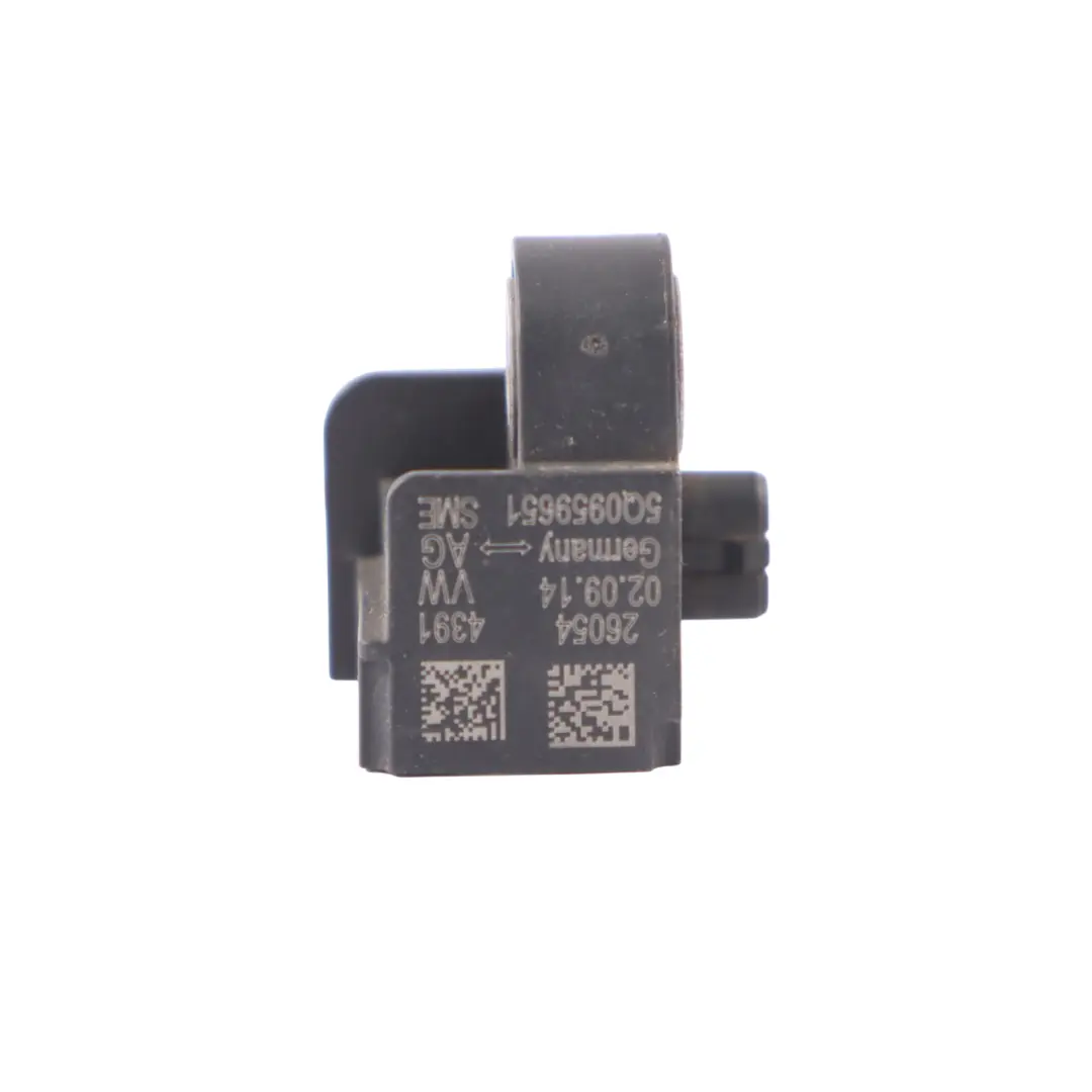 Sensore di impatto anteriore Unità modulo rilevamento urti per Audi A3 8V con numero di parte 5Q0959651 Audi A3 8V Sensore di impatto anteriore Unità modulo rilevamento urti - SKU 5Q0959651 - Numero di parte 5Q0959651