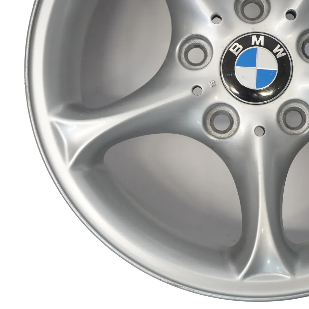 Argento Cerchio in lega 16" 7J ET:47 Star Spoke per BMW Z4 E85 con numero di parte 6758187 BMW Z4 E85 Argento Cerchio in lega 16" 7J ET:47 Star Spoke - SKU 6758187-1 - Numero di parte 6758187