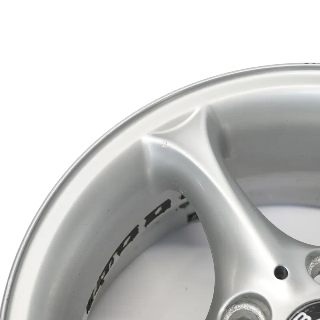 Silberne Leichtmetallfelge Alufelge 16" 7J ET:47 Sternspeiche für BMW Z4 E85 mit Teilenummer 6758187 BMW Z4 E85 Silberne Leichtmetallfelge Alufelge 16" 7J ET:47 Sternspeiche - SKU 6758187-2 - Teilenummer 6758187