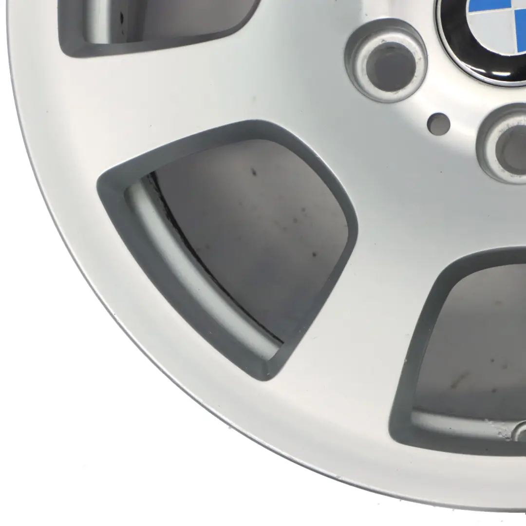 Jante Alliage 16" ET:20 7J Rayon Trapèze 134 pour BMW E60 E61 à propos du numéro de pièce 6762000 BMW E60 E61 Jante Alliage 16" ET:20 7J Rayon Trapèze 134 - SKU 6762000-2 - Numéro de pièce 6762000