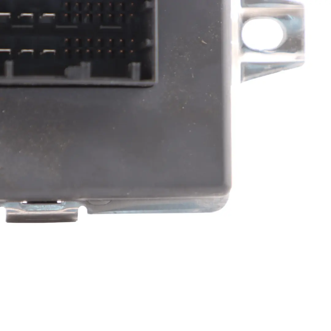 Control Unit Dynamic Drive Front Axle Suspension to BMW E60 E61 E63 E65 with Part number 6783986 BMW E60 E61 E63 E65 Control Unit Dynamic Drive Front Axle Suspension - SKU 6783986 - Part number 6783986