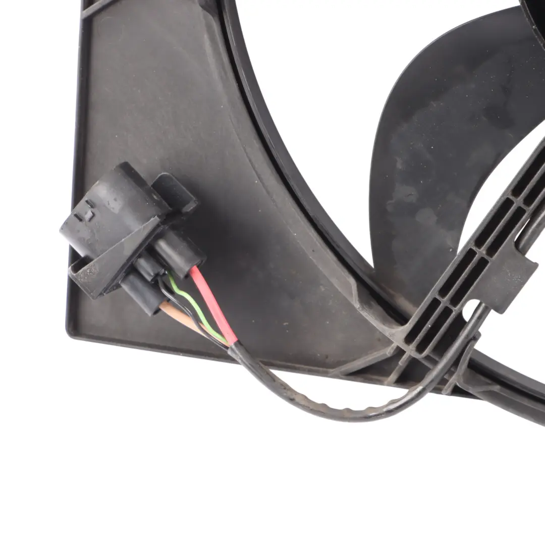 Front Radiator Fan Cooling Air Motor to Audi A1 8X 1.6 TDI with Part number 6C0121207 Audi A1 8X 1.6 TDI Front Radiator Fan Cooling Air Motor - SKU 6C0121207 - Part number 6C0121207