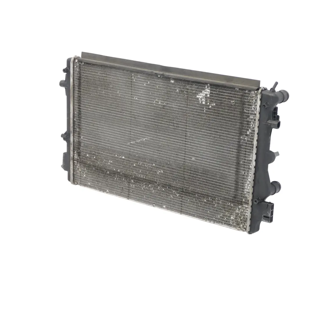 Radiateur Refroidisseur de liquide du moteur Essence pour Audi A1 8X à propos du numéro de pièce 6R0121253H Audi A1 8X Radiateur Refroidisseur de liquide du moteur Essence - SKU 6R0121253H - Numéro de pièce 6R0121253H