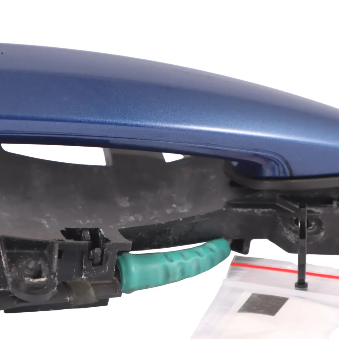 Maniglia posteriore destra completa Montego Blue A51 7069759 per BMW E87 con numero di parte 7069759-MTB BMW E87 Maniglia posteriore destra completa Montego Blue A51 7069759 - SKU 7069759-MTB-1 - Numero di parte 7069759-MTB