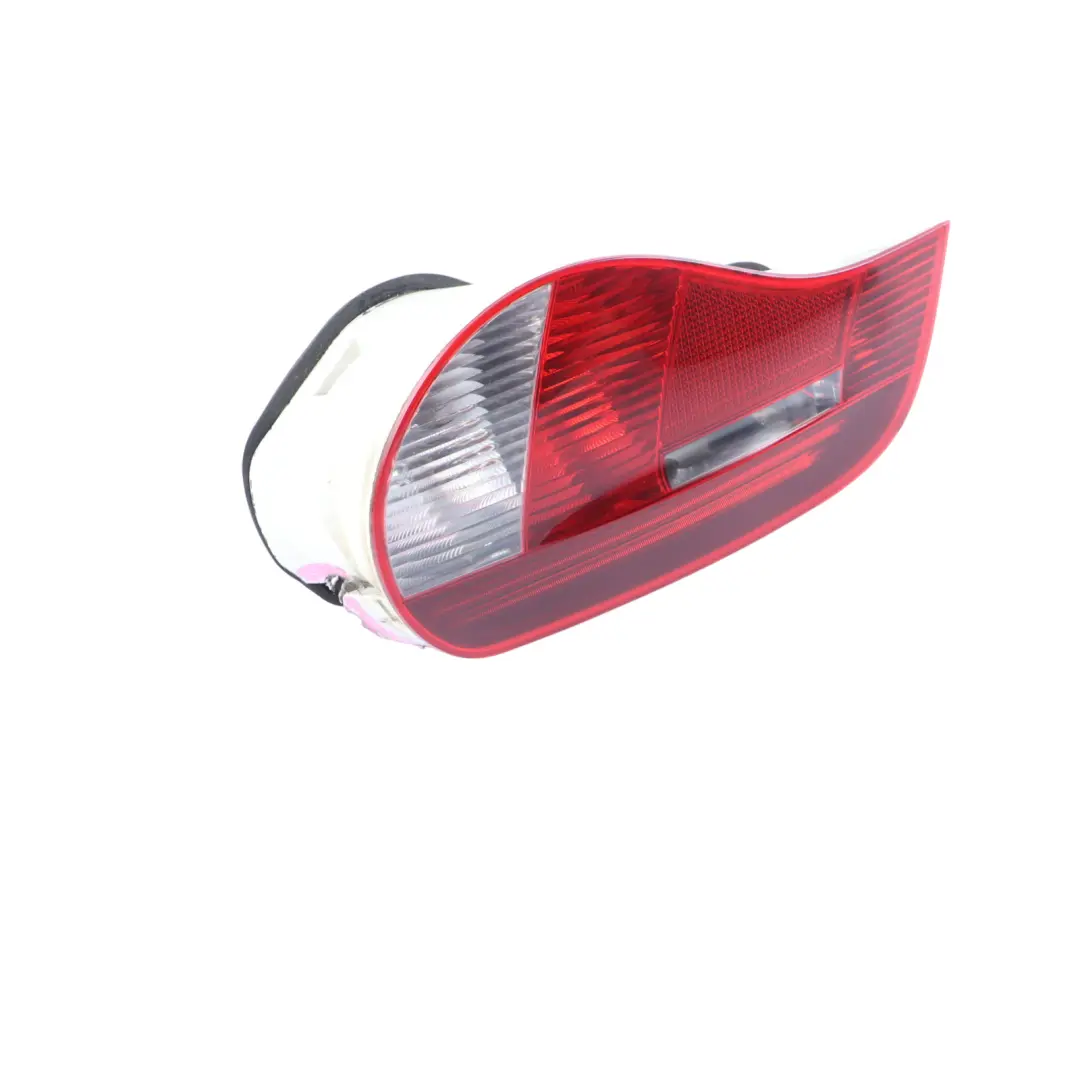 Lamp BMW Z4 E85 E86 Tailgate Tail Light Right O/S to Rear with Part number 7162730 Rear Lamp BMW Z4 E85 E86 Tailgate Tail Light Right O/S - SKU 7162730-2 - Part number 7162730