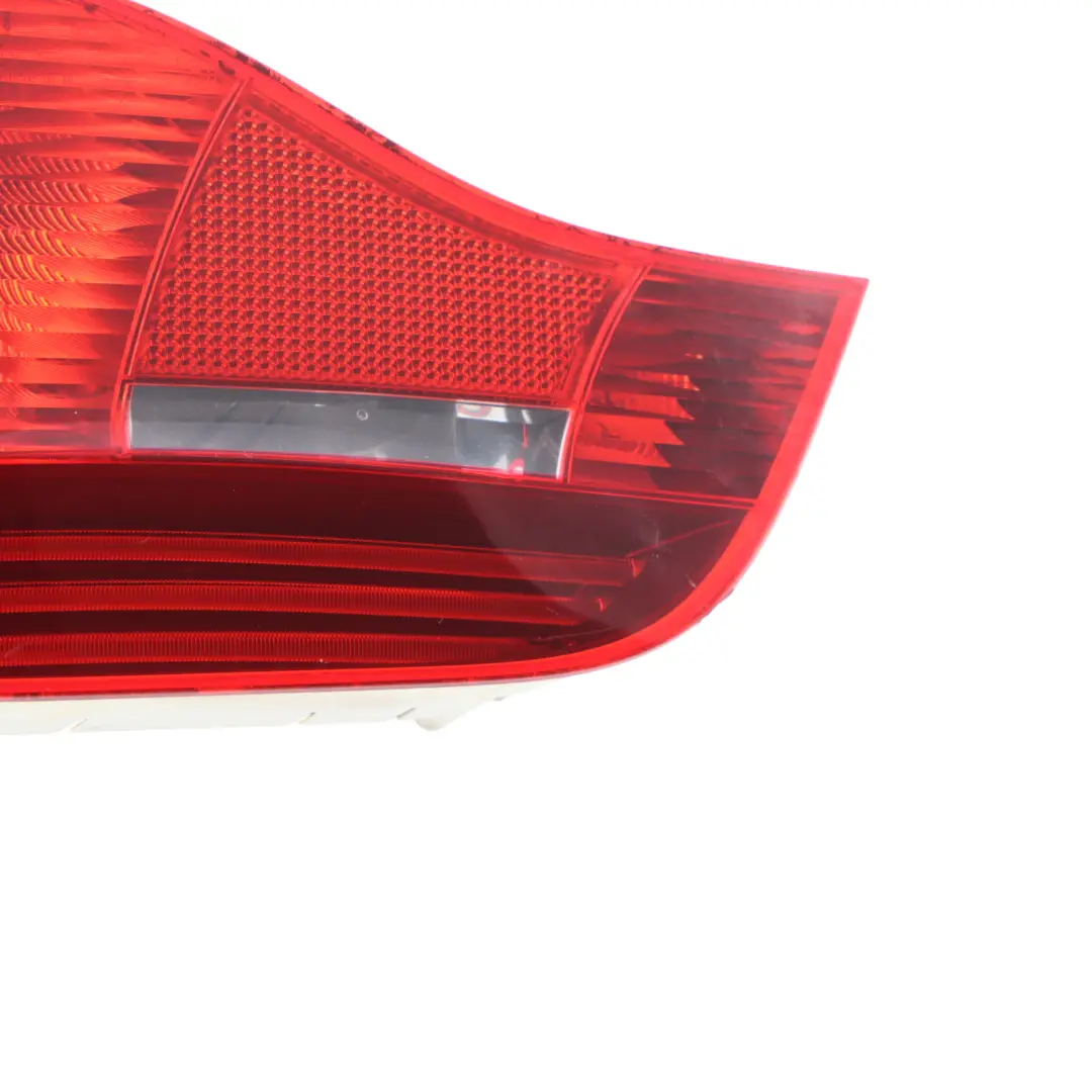 Lamp BMW Z4 E85 E86 Tailgate Tail Light Right O/S to Rear with Part number 7162730 Rear Lamp BMW Z4 E85 E86 Tailgate Tail Light Right O/S - SKU 7162730-2 - Part number 7162730