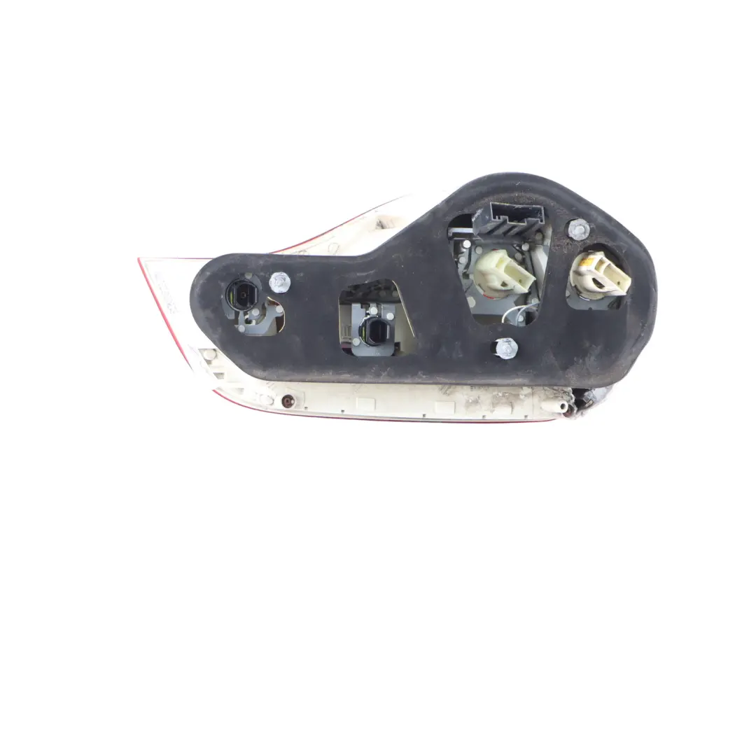 Lamp BMW Z4 E85 E86 Tailgate Tail Light Right O/S to Rear with Part number 7162730 Rear Lamp BMW Z4 E85 E86 Tailgate Tail Light Right O/S - SKU 7162730-2 - Part number 7162730