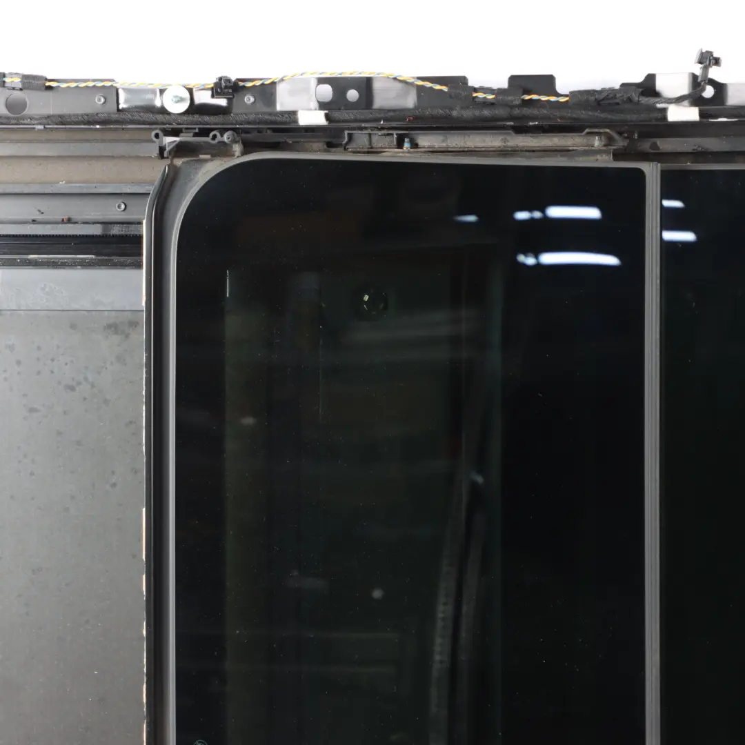 Electrical Panoramic Panorama Glass Sliding Roof Sunroof Grey to BMW E91 Touring with Part number 7199385 BMW E91 Touring Electrical Panoramic Panorama Glass Sliding Roof Sunroof Grey - SKU 7199385 - Part number 7199385