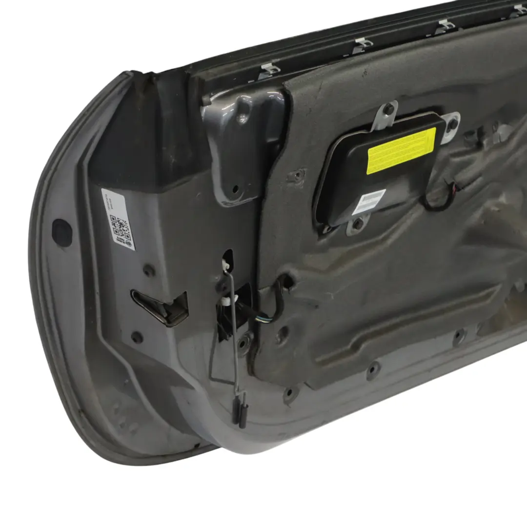 Porta anteriore sinistra Sterlinggrau Metallic - 472 per BMW Z4 E85 con numero di parte 7201637 BMW Z4 E85 Porta anteriore sinistra Sterlinggrau Metallic - 472 - SKU 7201637-STG - Numero di parte 7201637