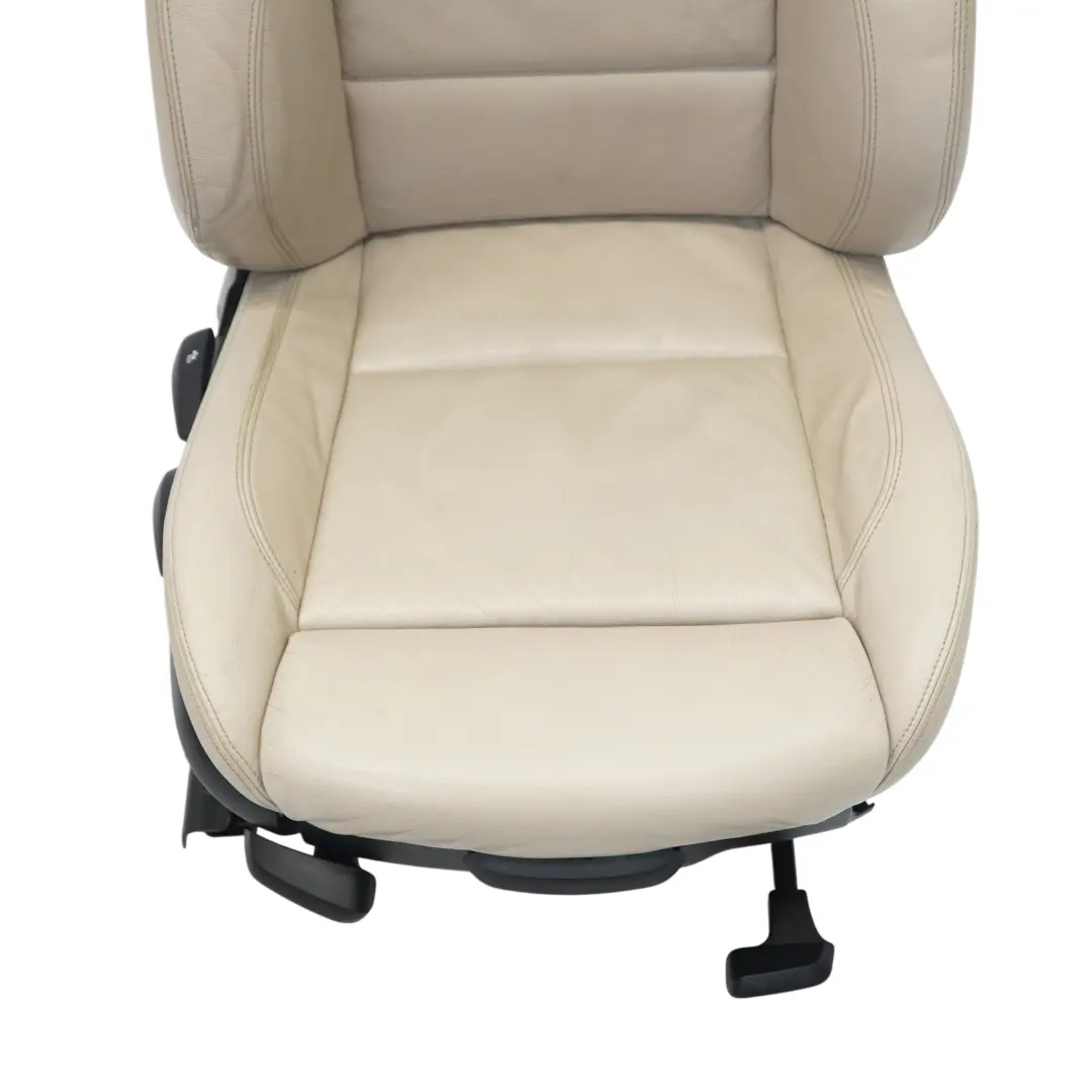 Asiento Delantero Derecho Calefaccionado Sport Cuero Oyster para BMW E90 E91 LCI con número de pieza 7257600 BMW E90 E91 LCI Asiento Delantero Derecho Calefaccionado Sport Cuero Oyster - SKU 7257600-1 - Número de pieza 7257600