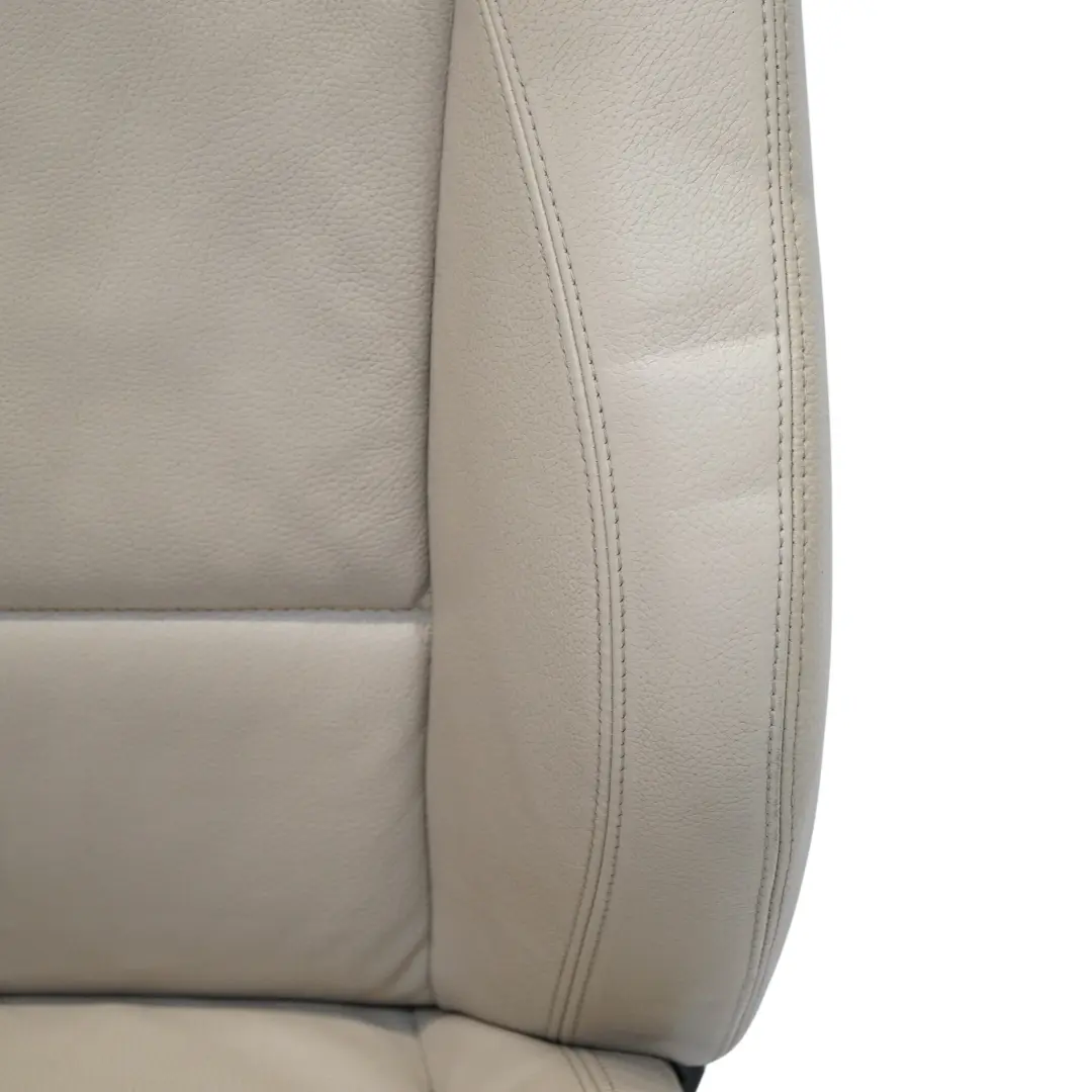 Sedile Anteriore Destro Riscaldato Pelle Sportiva Dakota Oyster per BMW E90 E91 LCI con numero di parte 7257600 BMW E90 E91 LCI Sedile Anteriore Destro Riscaldato Pelle Sportiva Dakota Oyster - SKU 7257600-1 - Numero di parte 7257600