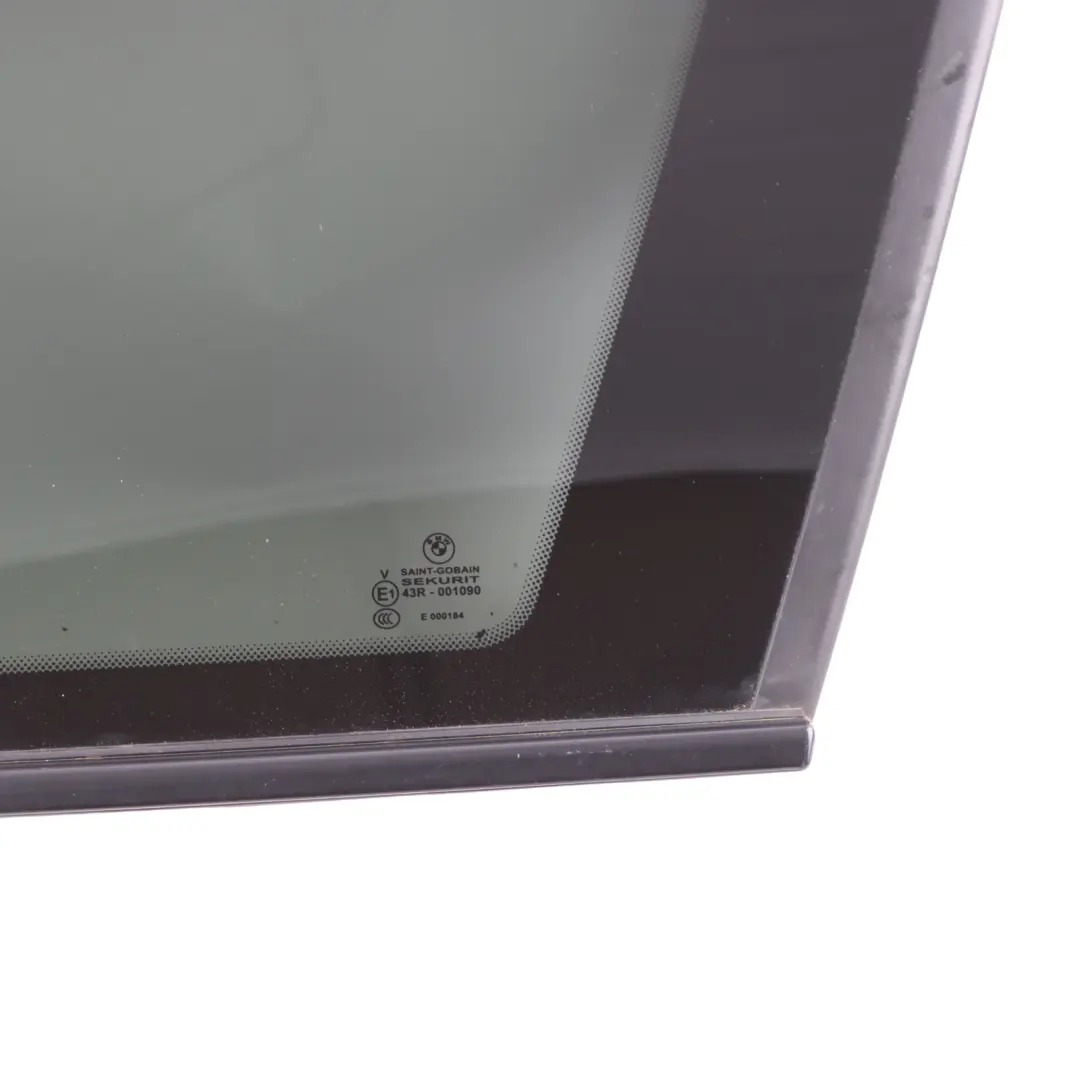 Vitre Latérale Arrière Droite Teintée Noire pour BMW F31 Touring à propos du numéro de pièce 7259248 BMW F31 Touring Vitre Latérale Arrière Droite Teintée Noire - SKU 7259248-2 - Numéro de pièce 7259248