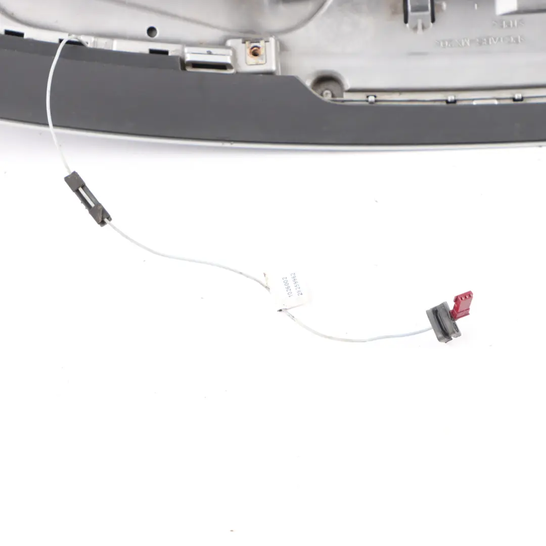 Heck Spoiler Heckklappe Glacier Silber Metallic A83 für BMW F31 mit Teilenummer 7263168 BMW F31 Heck Spoiler Heckklappe Glacier Silber Metallic A83 - SKU 7263168-GSB - Teilenummer 7263168