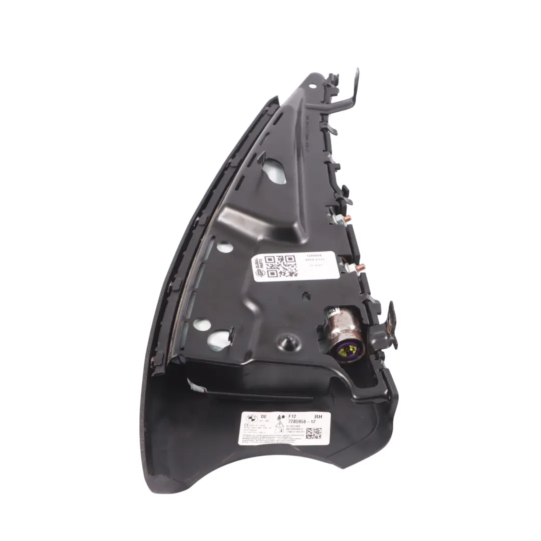 F84 Module d'air Siège avant latéral Sac droit Noir pour BMW F12 F33 à propos du numéro de pièce 7285958 BMW F12 F33 F84 Module d'air Siège avant latéral Sac droit Noir - SKU 7285958 - Numéro de pièce 7285958