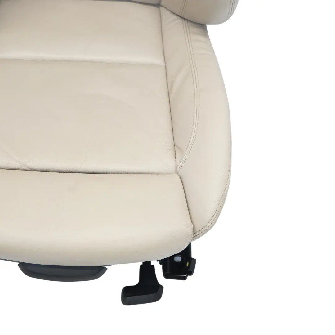 Fotel Sportowy Przedni Prawy Przód Skóra Boston Beżowa do BMW E88 Cabrio o numerze 7295024 BMW E88 Cabrio Fotel Sportowy Przedni Prawy Przód Skóra Boston Beżowa - SKU 7295024-1 - Numer Części 7295024