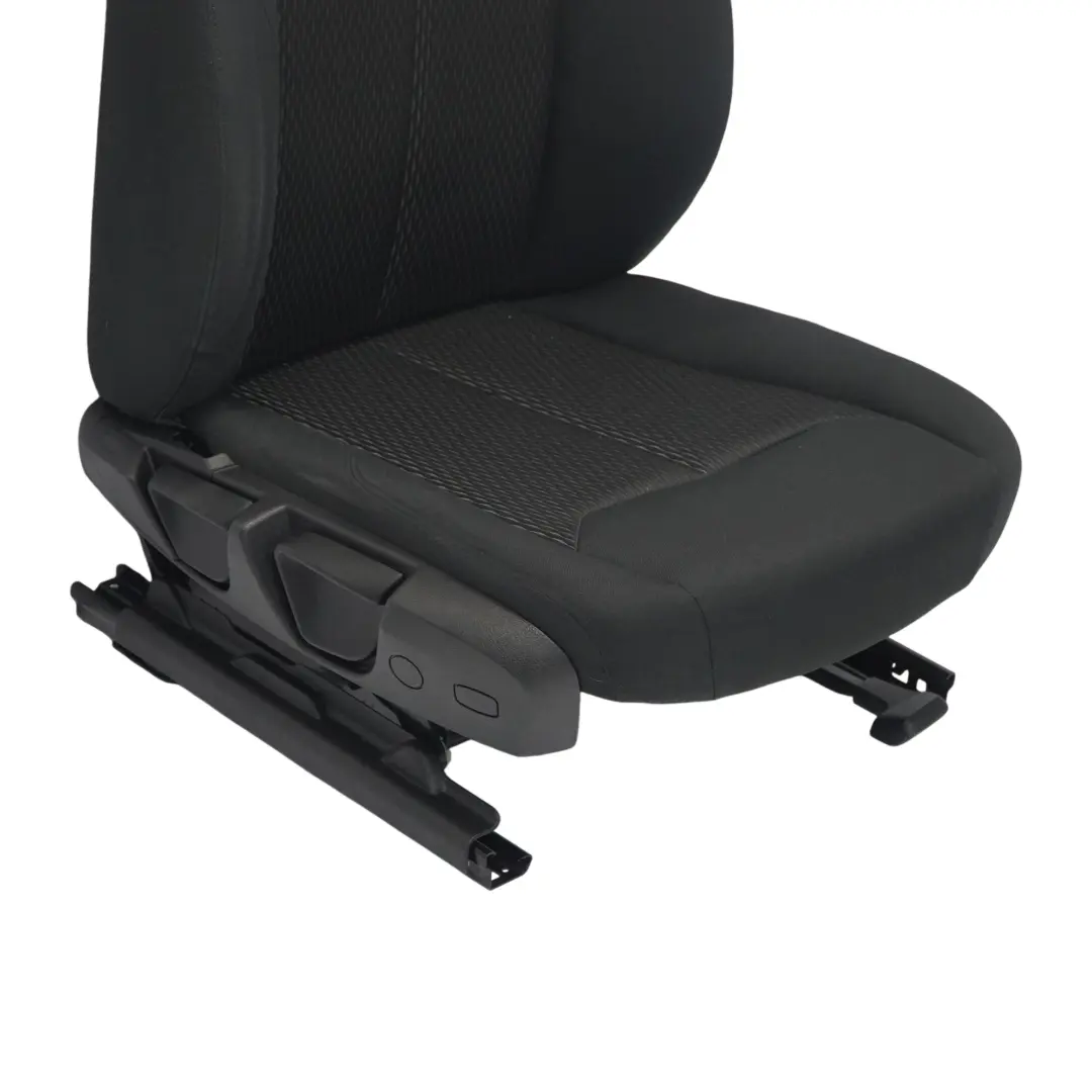 Fotel Prawy Przód Materiał Czarny do BMW F30 F31 LCI o numerze 7295104 BMW F30 F31 LCI Fotel Prawy Przód Materiał Czarny - SKU 7295104-4 - Numer Części 7295104