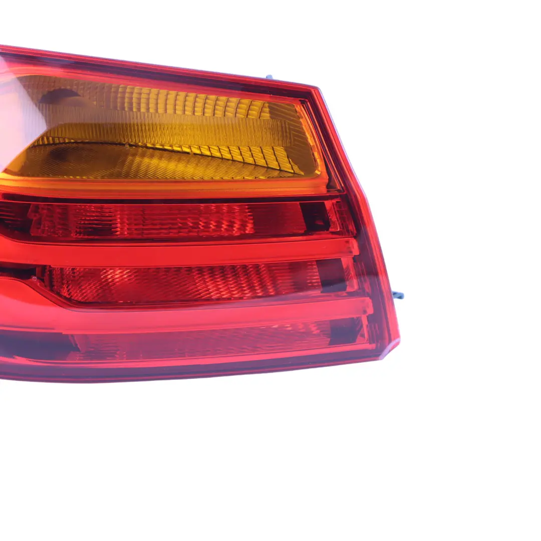 Luz Trasera Panel Lateral Izquierdo para BMW F32 F33 F82 M4 con número de pieza 7296097 BMW F32 F33 F82 M4 Luz Trasera Panel Lateral Izquierdo - SKU 7296097-1 - Número de pieza 7296097