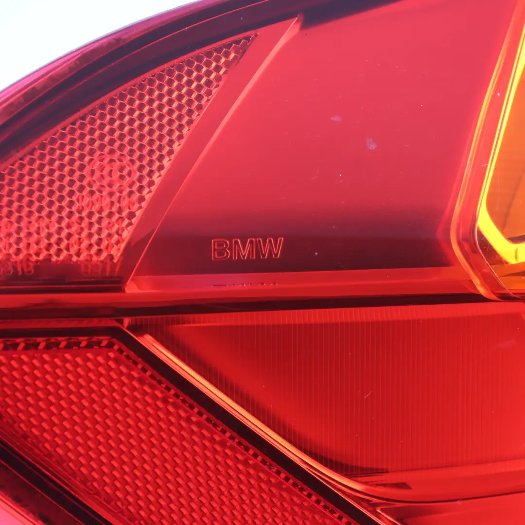 BMW F30 F80 M3 Feu Arrière Dans Le Panneau Latéral Gauche N/S 7372783 - SKU 7312845-1 - Numéro de pièce 7312845