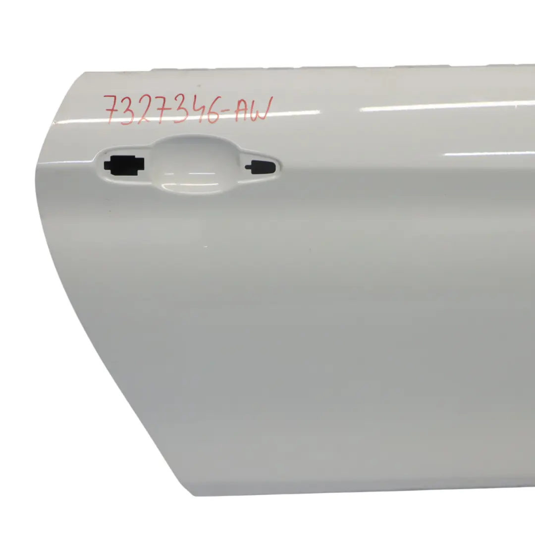 Porta anteriore destra Alpinweiss Alpine White - 300 per BMW F32 F33 F82 F83 M4 con numero di parte 7327346 BMW F32 F33 F82 F83 M4 Porta anteriore destra Alpinweiss Alpine White - 300 - SKU 7327346-AW - Numero di parte 7327346