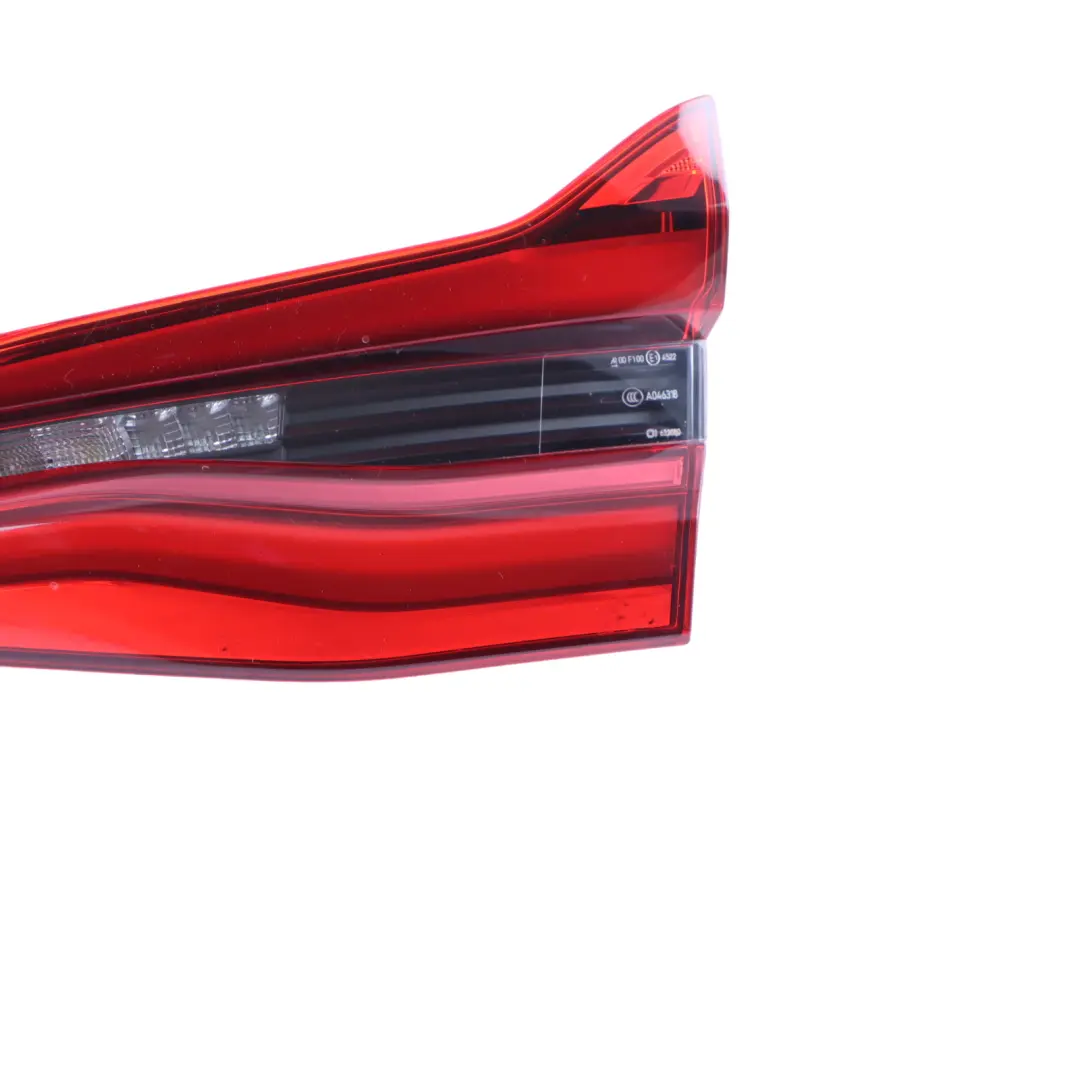 Lampada Posteriore LED Destra Portellone Posteriore Interna per BMW G32 GT con numero di parte 7376486 BMW G32 GT Lampada Posteriore LED Destra Portellone Posteriore Interna - SKU 7376486 - Numero di parte 7376486