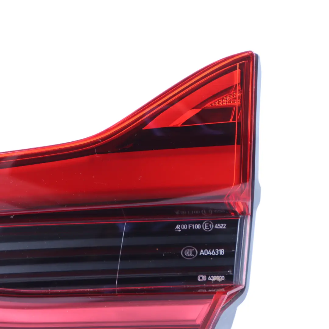 Lampada Posteriore LED Destra Portellone Posteriore Interna per BMW G32 GT con numero di parte 7376486 BMW G32 GT Lampada Posteriore LED Destra Portellone Posteriore Interna - SKU 7376486 - Numero di parte 7376486