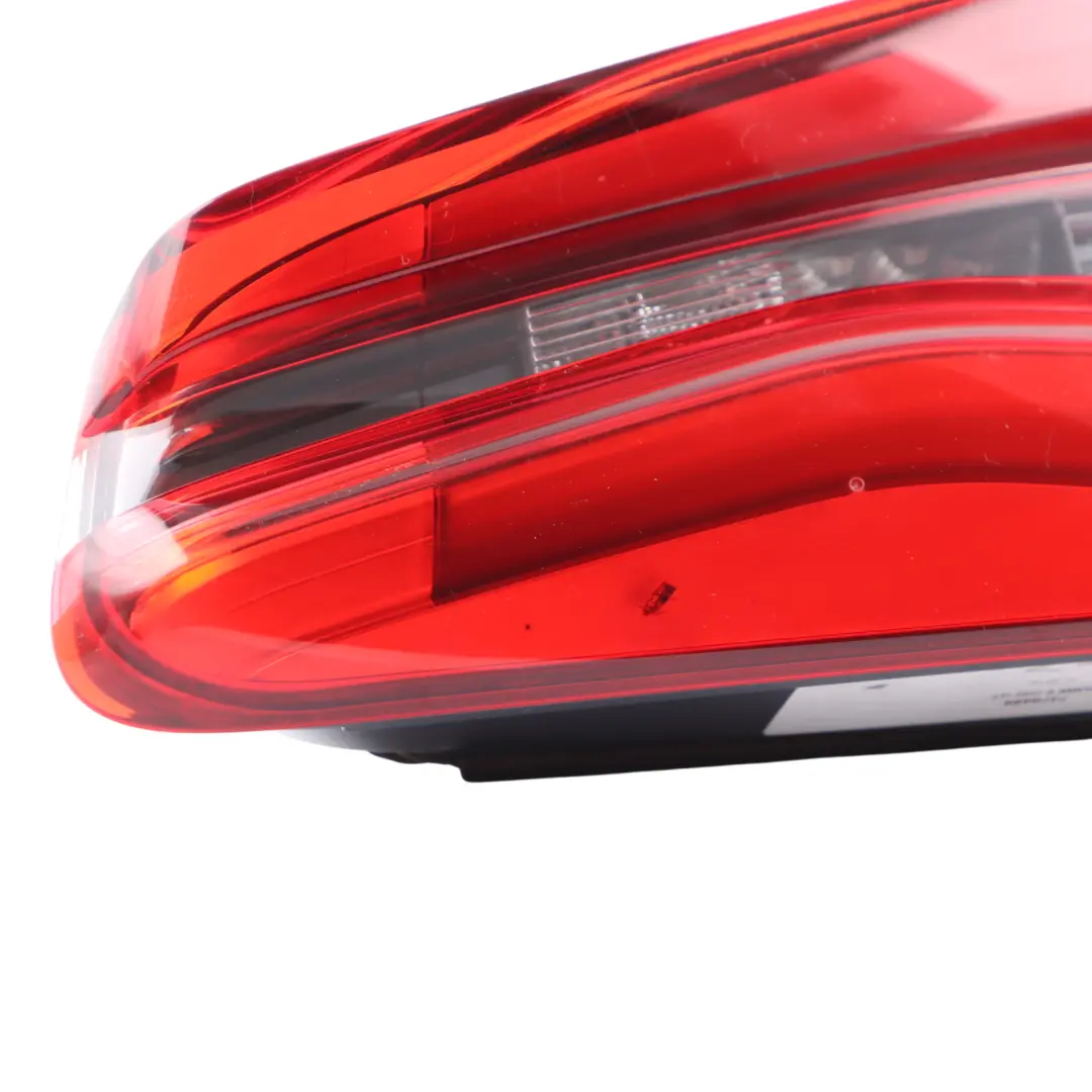 Luz Trasera LED Derecha Interior Portón Trasero para BMW G32 GT con número de pieza 7376486 BMW G32 GT Luz Trasera LED Derecha Interior Portón Trasero - SKU 7376486 - Número de pieza 7376486