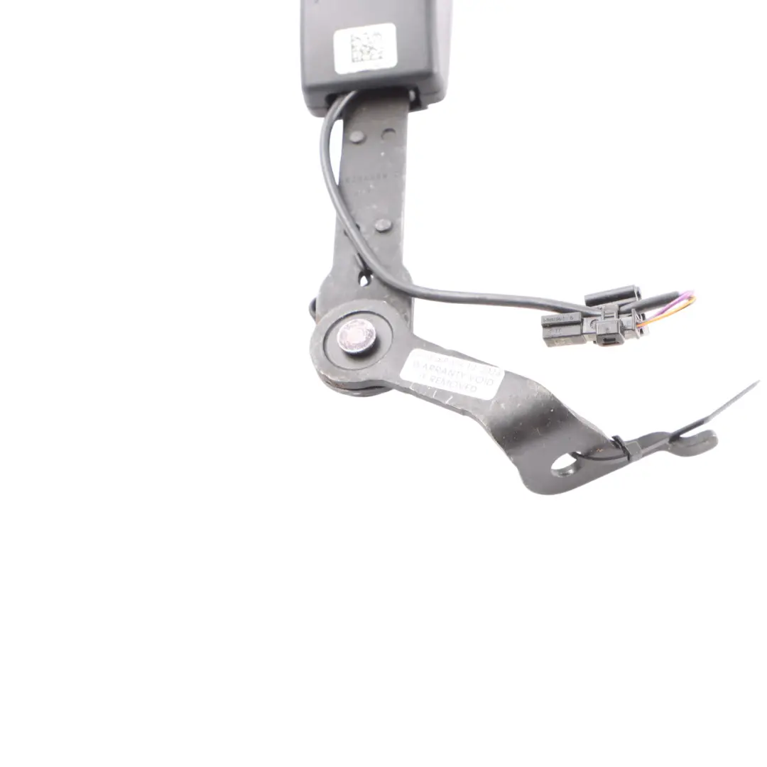 Hebilla Cinturón Seguridad Trasero Asiento Cinturón Inferior para BMW G32 GT con número de pieza 7382248 BMW G32 GT Hebilla Cinturón Seguridad Trasero Asiento Cinturón Inferior - SKU 7382248 - Número de pieza 7382248