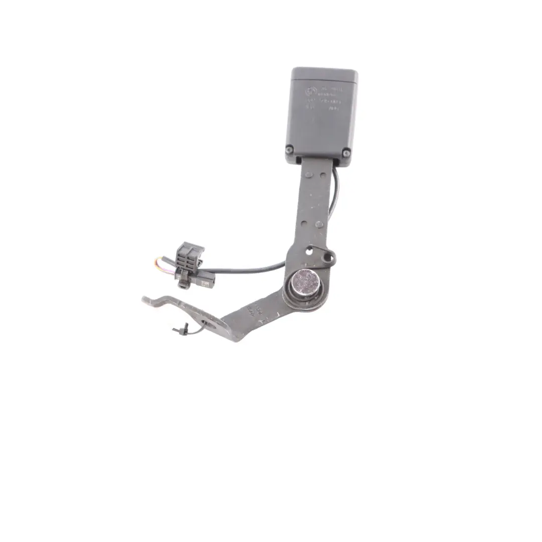 Belt Buckle Rear Right O/S Seat Bench Lower Belt to BMW G32 GT Seat with Part number 7382248 BMW G32 GT Seat Belt Buckle Rear Right O/S Seat Bench Lower Belt - SKU 7382248 - Part number 7382248