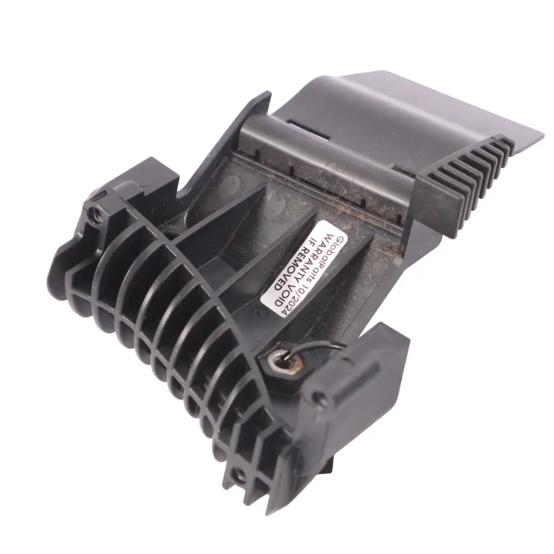 Belt Guide BMW F06 F12 F13 F33 Front Seat Upper Right O/S Cover to Seat with Part number 7383172 Seat Belt Guide BMW F06 F12 F13 F33 Front Seat Upper Right O/S Cover - SKU 7383172 - Part number 7383172