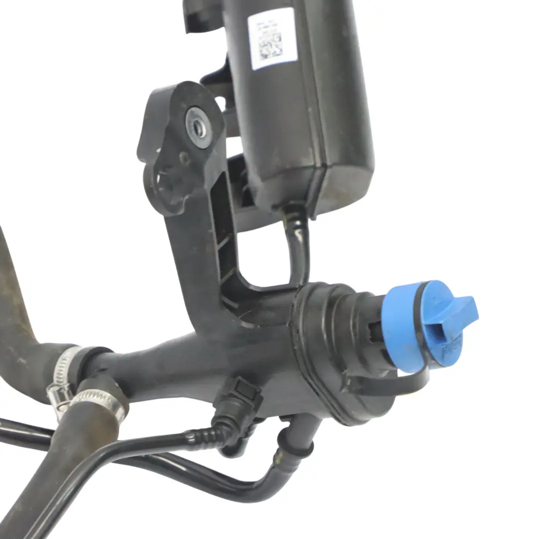 B57 Sistema de Llenado de Diesel SCR Tubo Manguera Línea para BMW G32 con número de pieza 7393506 BMW G32 B57 Sistema de Llenado de Diesel SCR Tubo Manguera Línea - SKU 7393506 - Número de pieza 7393506