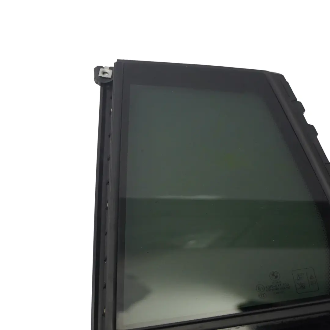 Puerta Trasera Cuarto Ventana Cristal Fijo Izquierdo Tintado para BMW G02 con número de pieza 7416543 BMW G02 Puerta Trasera Cuarto Ventana Cristal Fijo Izquierdo Tintado - SKU 7416543 - Número de pieza 7416543