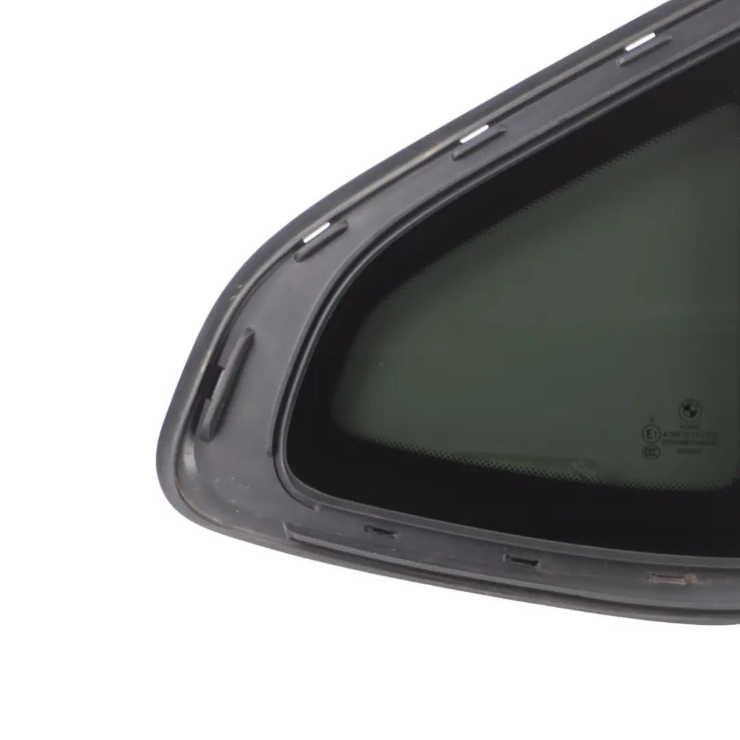 Tylna Boczna Szyba Stała Prawa AS3 do BMW X4 F98 X4 G02 o numerze 7416548 BMW X4 F98 X4 G02 Tylna Boczna Szyba Stała Prawa AS3 - SKU 7416548 - Numer Części 7416548