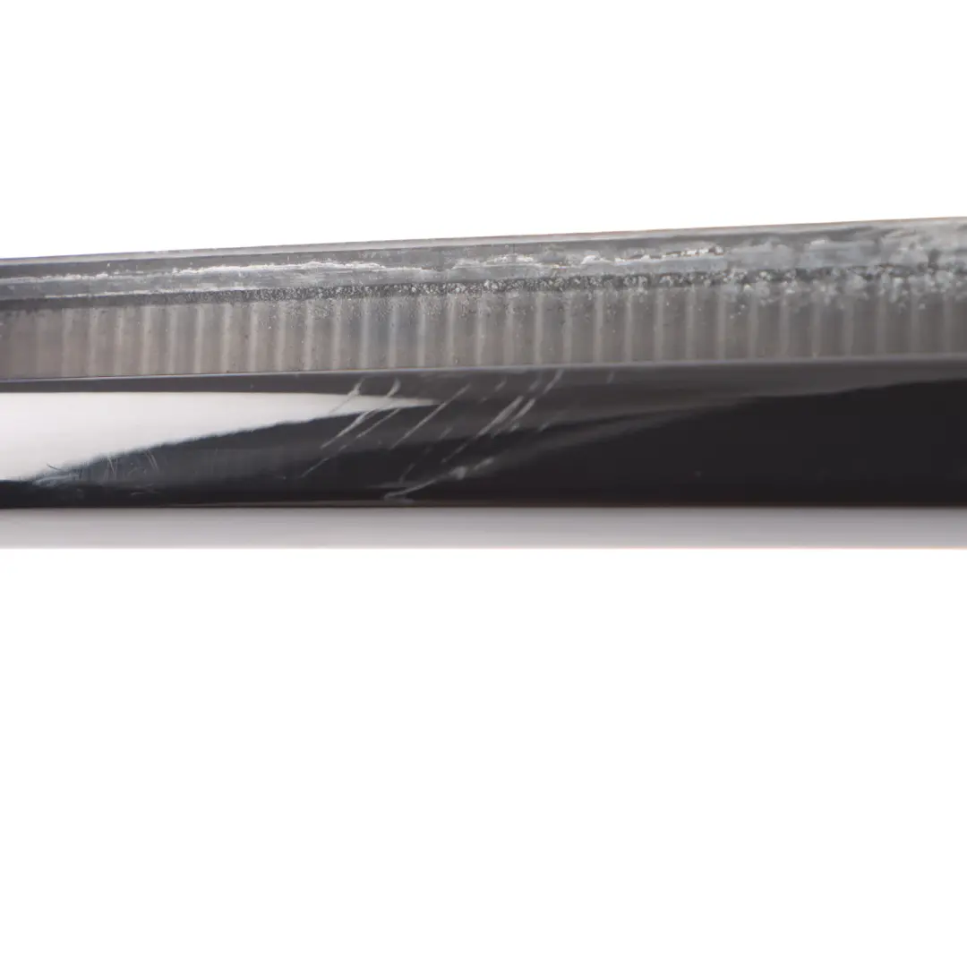 BMW F40 Ligne D'Ombre Cache De Porte Avant Droite Moulure Extérieure - SKU 7473998 - Numéro de pièce 7473998