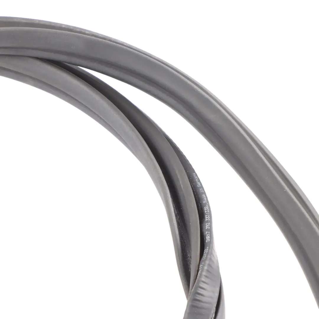 BMW G32 GT Rear Door Seal Right O/S Protection Gasket Rubber - SKU 7475706 - Part number 7475706