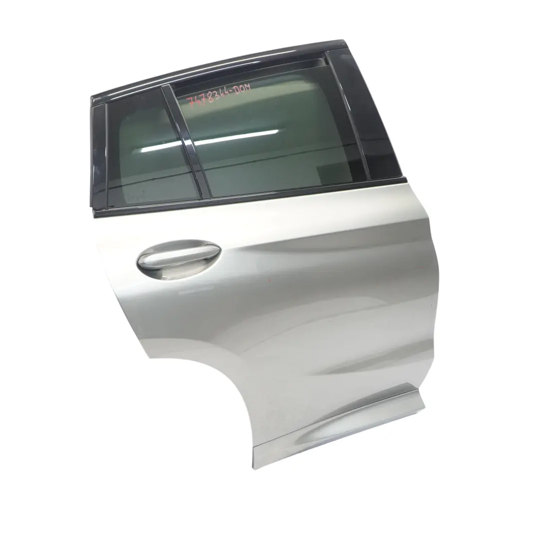 Porta posteriore destra Donington Grey Metallic - C28 per BMW X4 G02 F98 con numero di parte 7478344 BMW X4 G02 F98 Porta posteriore destra Donington Grey Metallic - C28 - SKU 7478344-DOM - Numero di parte 7478344