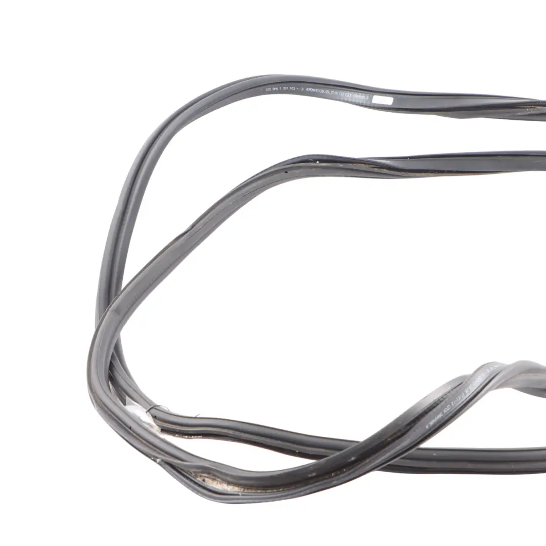 Boot Seal Trunk Lid Sealing Rear Tailgate Gasket to BMW 6 G32 GT with Part number 7491282 BMW 6 G32 GT Boot Seal Trunk Lid Sealing Rear Tailgate Gasket - SKU 7491282 - Part number 7491282