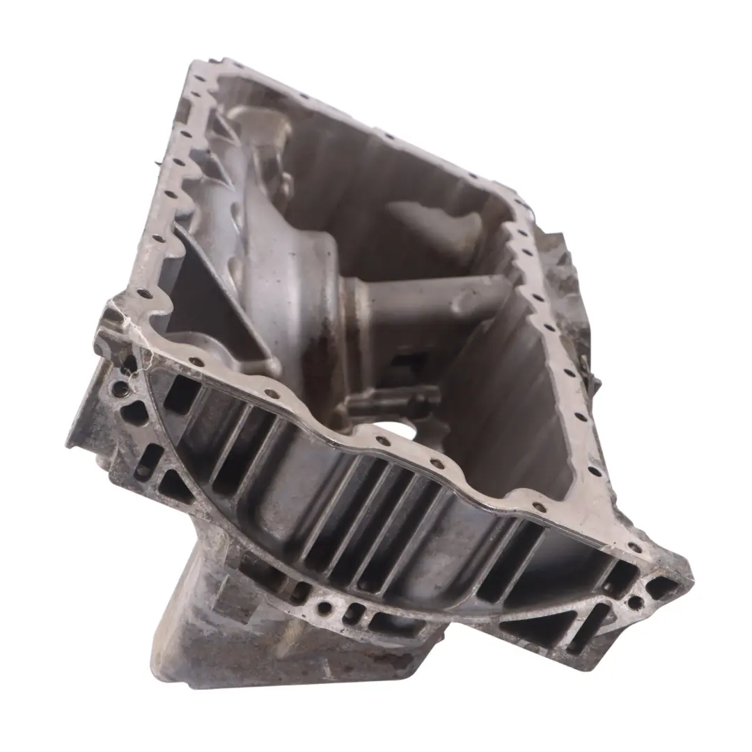 N20 Engine Petrol Oil Sump Pan to BMW X5 F15 X6 F16 with Part number 7637608 BMW X5 F15 X6 F16 N20 Engine Petrol Oil Sump Pan - SKU 7637608 - Part number 7637608