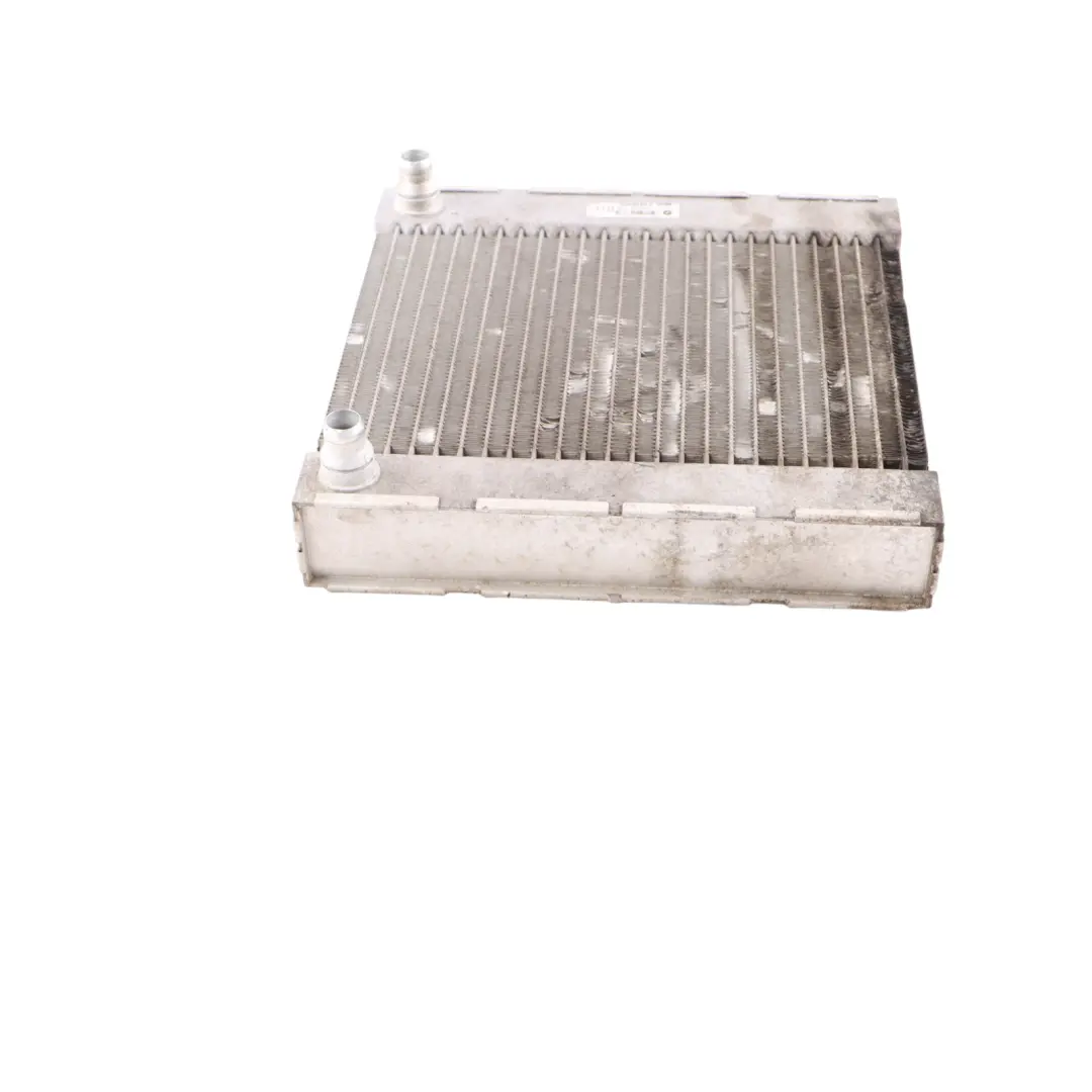 Adicional Refrigerador Auxiliar Radiador Agua para BMW F06 con número de pieza 7806190 BMW F06 Adicional Refrigerador Auxiliar Radiador Agua - SKU 7806190 - Número de pieza 7806190