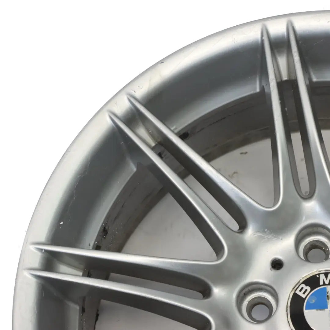 Srebrna Felga Aluminiowa 19" ET:30 8J do BMW X1 E84 o numerze 7847083 BMW X1 E84 Srebrna Felga Aluminiowa 19" ET:30 8J - SKU 7847083-1 - Numer Części 7847083