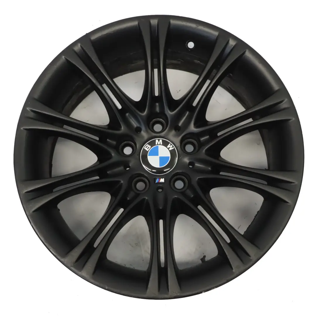 Cerchio in lega nero 18" 8J ET:20 M Doppie razze 135 per BMW E60 E61 con numero di parte 8036947 BMW E60 E61 Cerchio in lega nero 18" 8J ET:20 M Doppie razze 135 - SKU 8036947-3 - Numero di parte 8036947