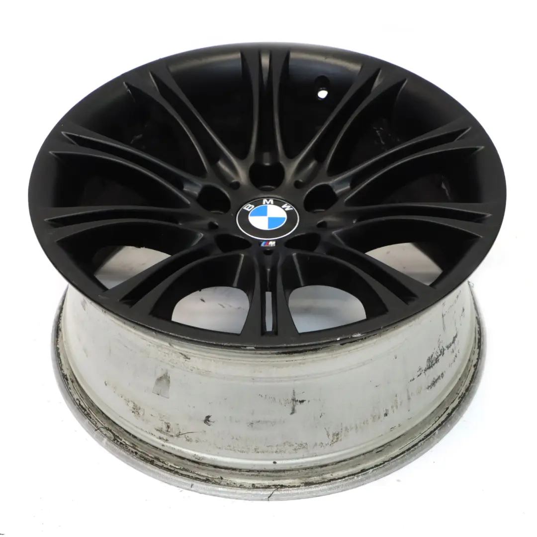 Schwarz Leichtmetallfelge 18" 8J ET:20 M Doppelspeiche 135 für BMW E60 E61 mit Teilenummer 8036947 BMW E60 E61 Schwarz Leichtmetallfelge 18" 8J ET:20 M Doppelspeiche 135 - SKU 8036947-3 - Teilenummer 8036947
