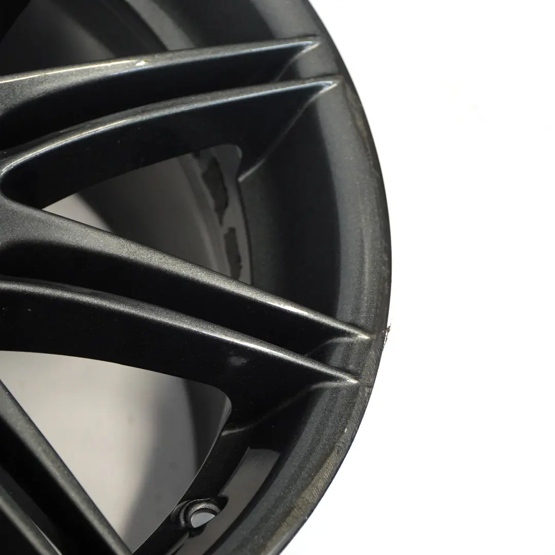 Grigio Cerchio Anteriore Lega 19" Doppie Razze 225 8J Et:37 per BMW E90 E91 con numero di parte 8037141 BMW E90 E91 Grigio Cerchio Anteriore Lega 19" Doppie Razze 225 8J Et:37 - SKU 8037141-8 - Numero di parte 8037141