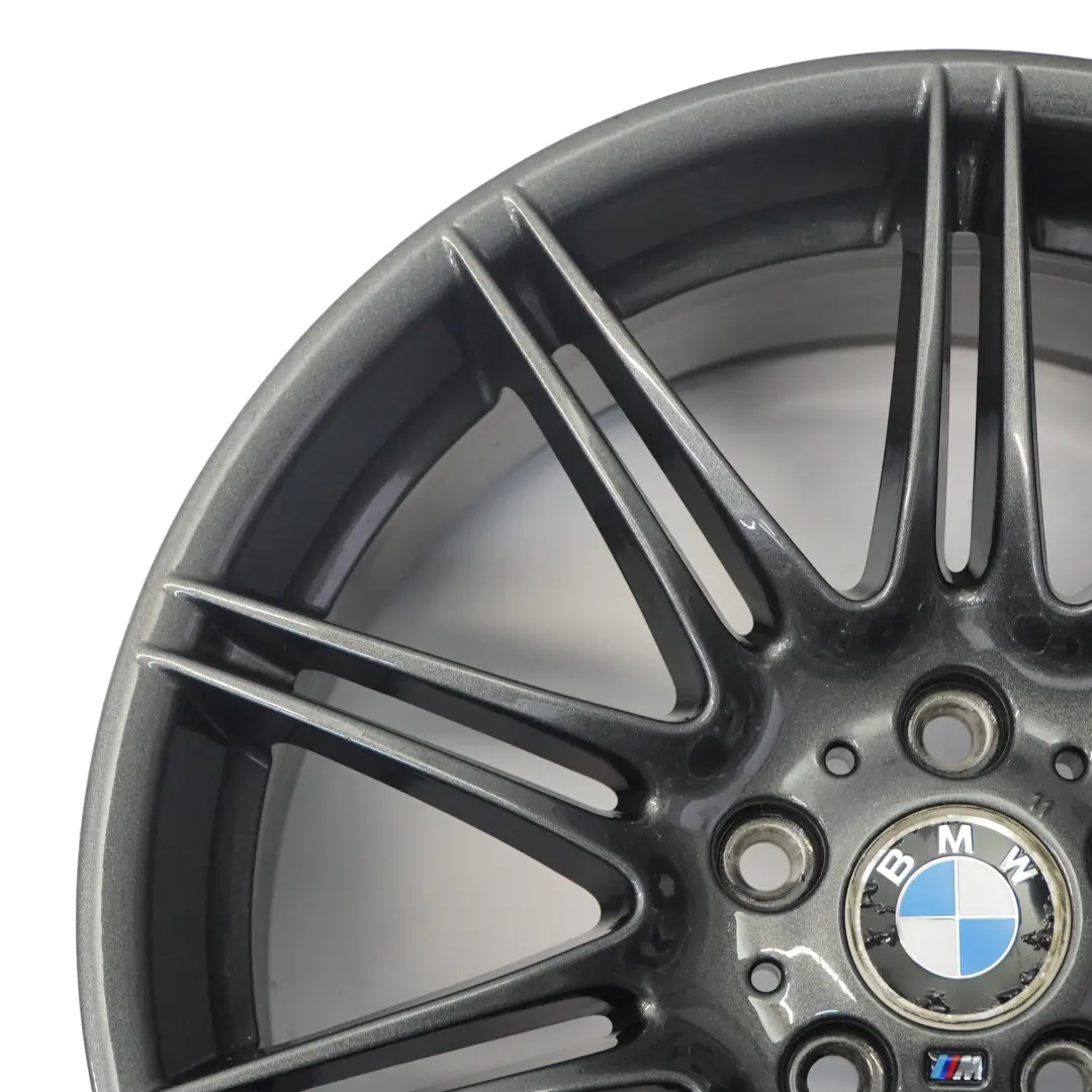 Grau Hinterrad Felge 19" M Doppelspeiche 225 9J für BMW E90 E92 mit Teilenummer 8037142 BMW E90 E92 Grau Hinterrad Felge 19" M Doppelspeiche 225 9J - SKU 8037142-8 - Teilenummer 8037142