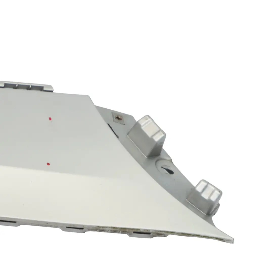 Parachoques Trasero Izquierdo Lateral Titan Silver - 354 para BMW X5 E70 M Sport con número de pieza 8037281 BMW X5 E70 M Sport Parachoques Trasero Izquierdo Lateral Titan Silver - 354 - SKU 8037281-TS - Número de pieza 8037281