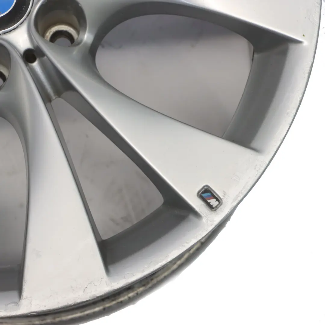 Plata llanta trasera aleación de 20 "M V-radios 227 ET:35 11J para BMW X5 E70 con número de pieza 8037350 BMW X5 E70 Plata llanta trasera aleación de 20 "M V-radios 227 ET:35 11J - SKU 8037350-4 - Número de pieza 8037350