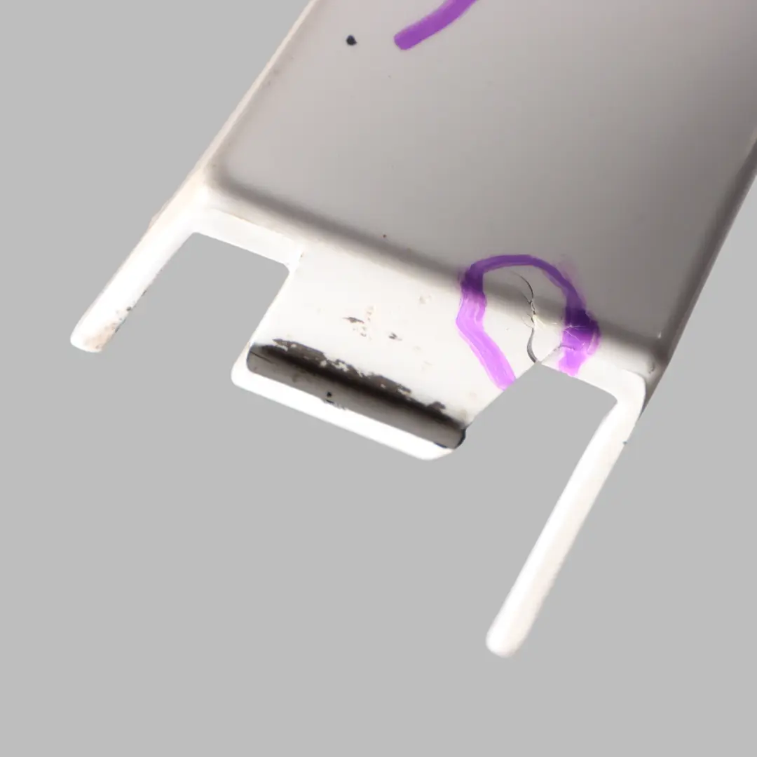 Copertura passaruota Modanatura posteriore destra Alpinweiss per BMW X3 F25 M Sport con numero di parte 8052078 BMW X3 F25 M Sport Copertura passaruota Modanatura posteriore destra Alpinweiss - SKU 8052078-AW - Numero di parte 8052078